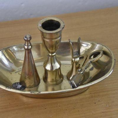 P Lot 137: Brass Candlestick