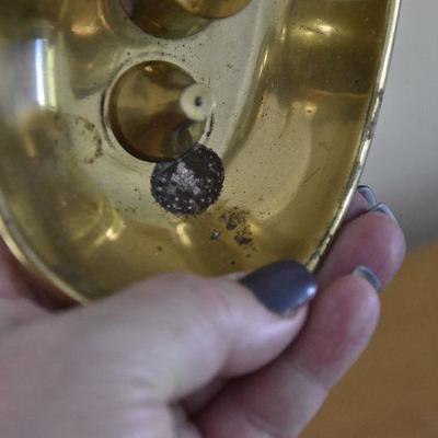 P Lot 137: Brass Candlestick