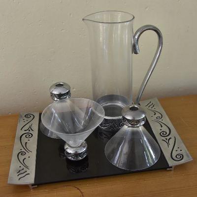 P Lot 138: Lenox Spyro Metal and Glass Drink Set