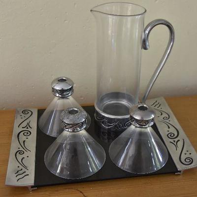 P Lot 138: Lenox Spyro Metal and Glass Drink Set