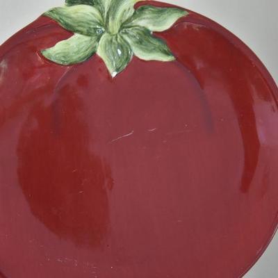P Lot 173: Tomato Plates and Teapot