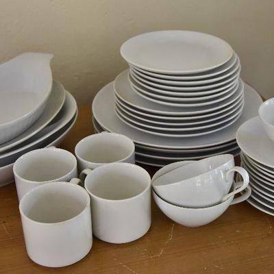 P Lot 174: Collection of White Dishes