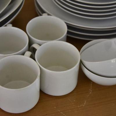 P Lot 174: Collection of White Dishes