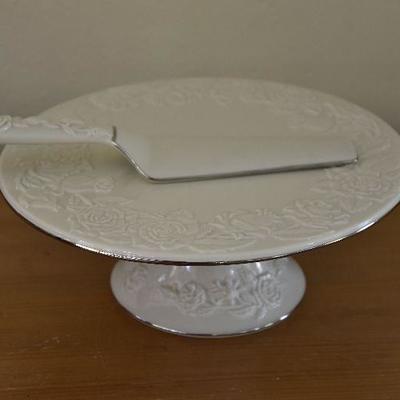 P Lot 175: Royal Limited Cake Stand and Server
