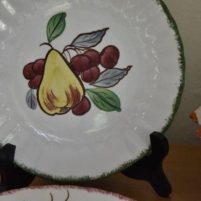 P Lot 179: Collection of Pottery