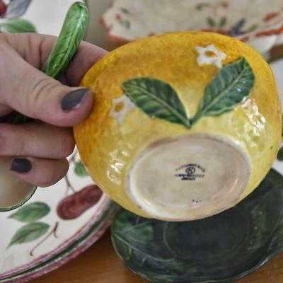 P Lot 179: Collection of Pottery