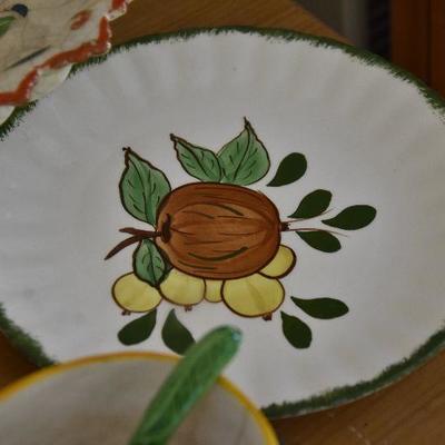 P Lot 179: Collection of Pottery