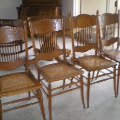 Set of 4 Vintage Oak Chairs 