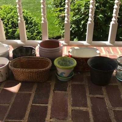 Lot# 279 Flower Pots