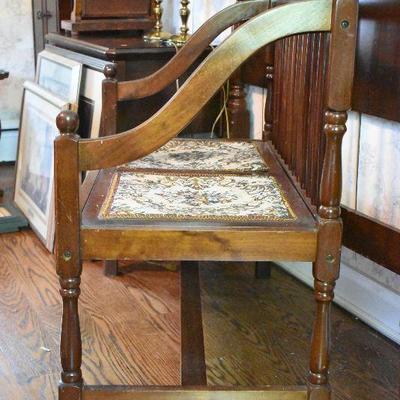 Up Lot 46: Bench