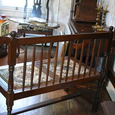 Up Lot 46: Bench