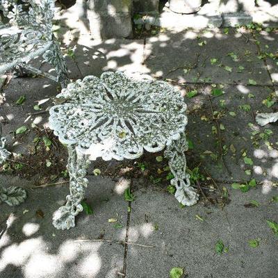 Outside: Vintage Wrought Iron Patio Set