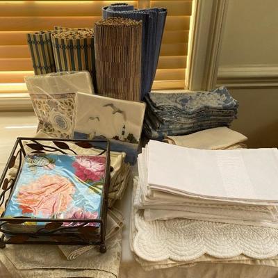 Lot # 290 Lot of table linens placemats napkins