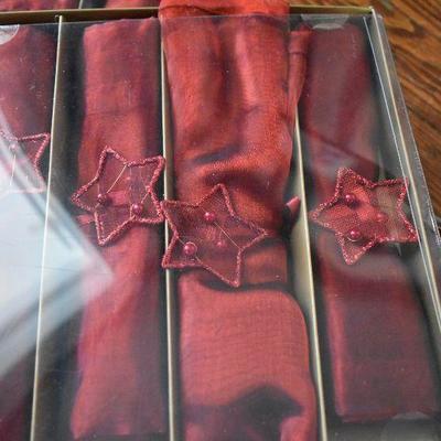 D Lot 167: Decor