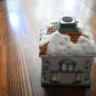 D Lot 167: Decor