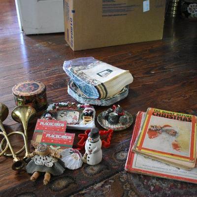 Lot Sunroom: Christmas