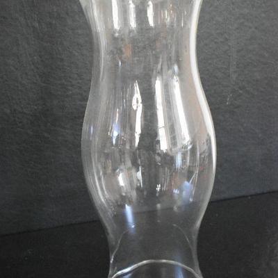 Lot Diningroom: Cut Glass Vase