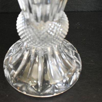 Lot Diningroom: Cut Glass Vase