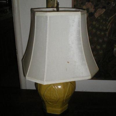 Vintage Asian Lamp with Shade