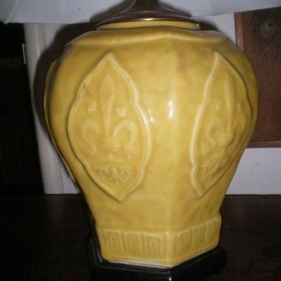 Vintage Asian Lamp with Shade