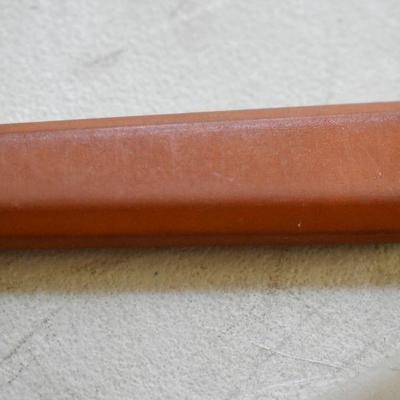 Lot 234: Knives