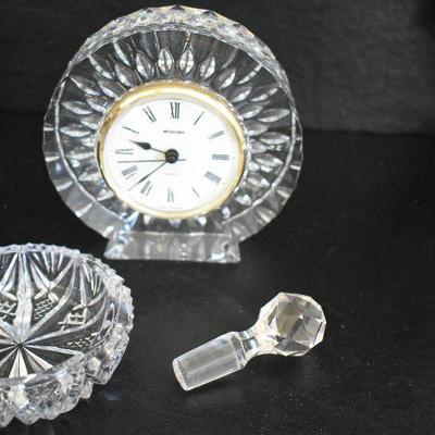 D Lot 237: Decor