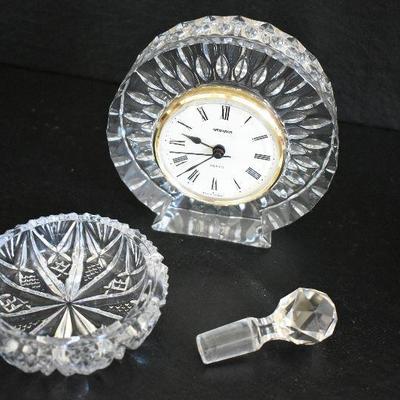 D Lot 237: Decor