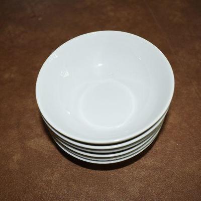 D Lot 246: Decor