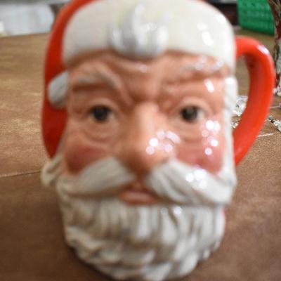 D Lot 248: Royal Doulton and More