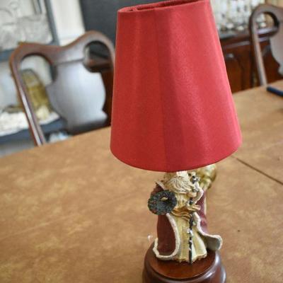 D Lot 149: Decor