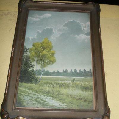 Vintage Print Pie Crust Frame