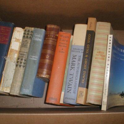 Lot Vintage Books