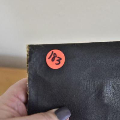 P Lot 183: WW2 War Rations Wallet