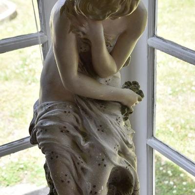 P Lot 189: Vintage Plaster Statue