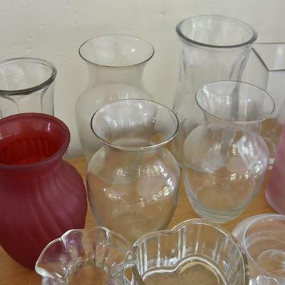 P Lot 190: Collection of Vases
