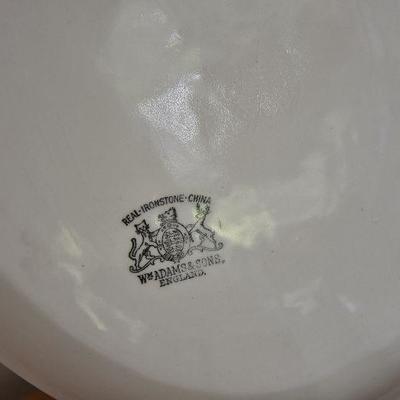 P Lot 192: Ironstone Soup Tureen