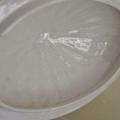 P Lot 192: Ironstone Soup Tureen