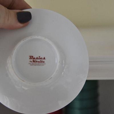 P Lot 196: Collection of Holiday Drinkware