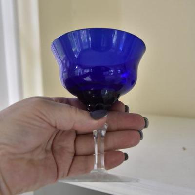 P Lot 198: Collection of Blue Glass