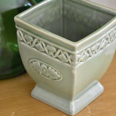 P Lot 199: Collection of Vases and Bottles
