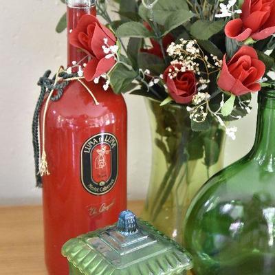 P Lot 199: Collection of Vases and Bottles