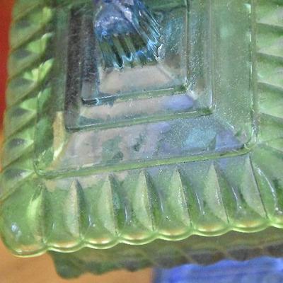 P Lot 199: Collection of Vases and Bottles