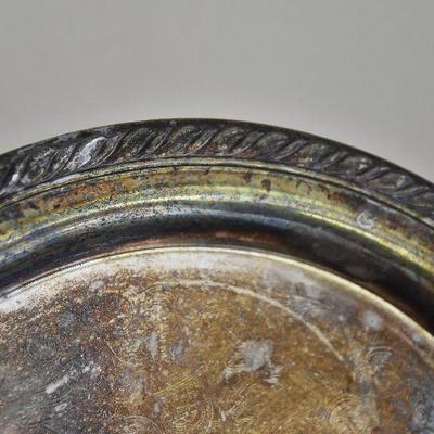 P Lot 202: Silverplate Platters and serving Tray