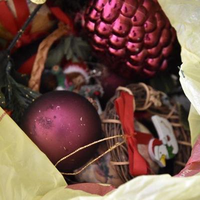 P Lot 204: Bin of Christmas Orniments and Trim