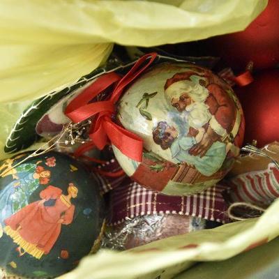 P Lot 204: Bin of Christmas Orniments and Trim