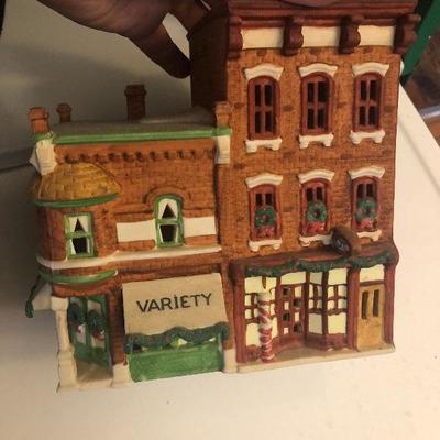 P Lot 70: Department 56 Lot 1