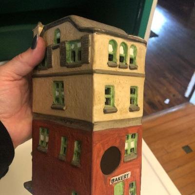 P Lot 71: Department 56 Lot 2