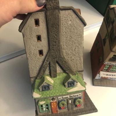 P Lot 71: Department 56 Lot 2