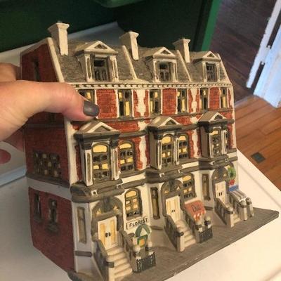 P Lot 72: Department 56 Lot 3