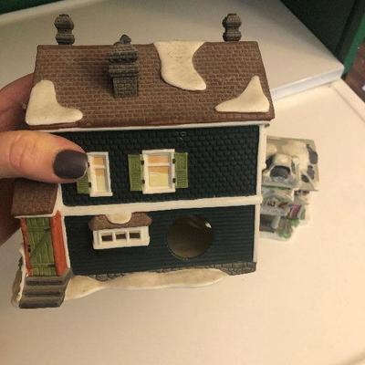 P Lot 73: Department 56 Lot 4